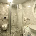 فندق Sveo Business 4*