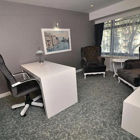 Szálloda Guevenay Business 4*